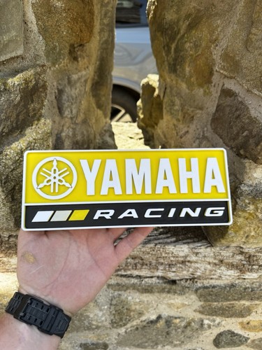 Printed yamaha racing wall - 3d,